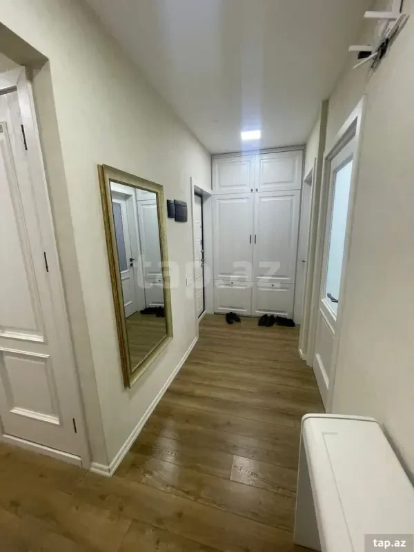 Satılır 4 otaqlı mənzil 100 m²
