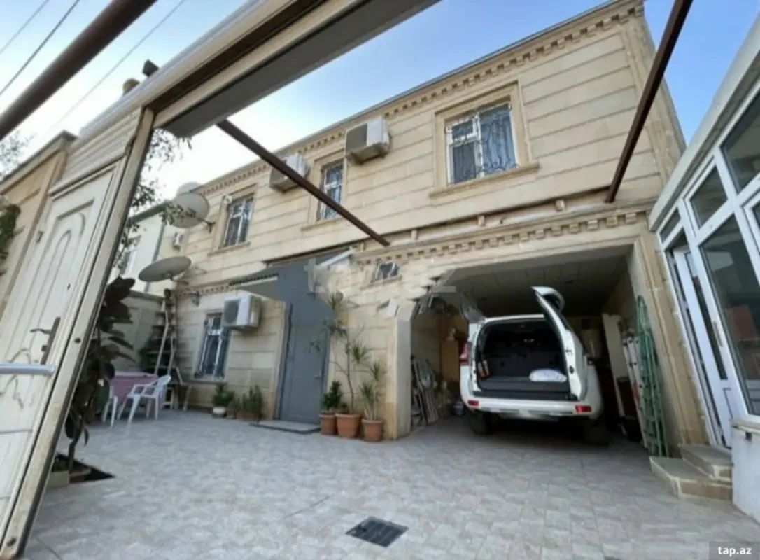 Satılır 4 otaqlı həyət evi 130 m²