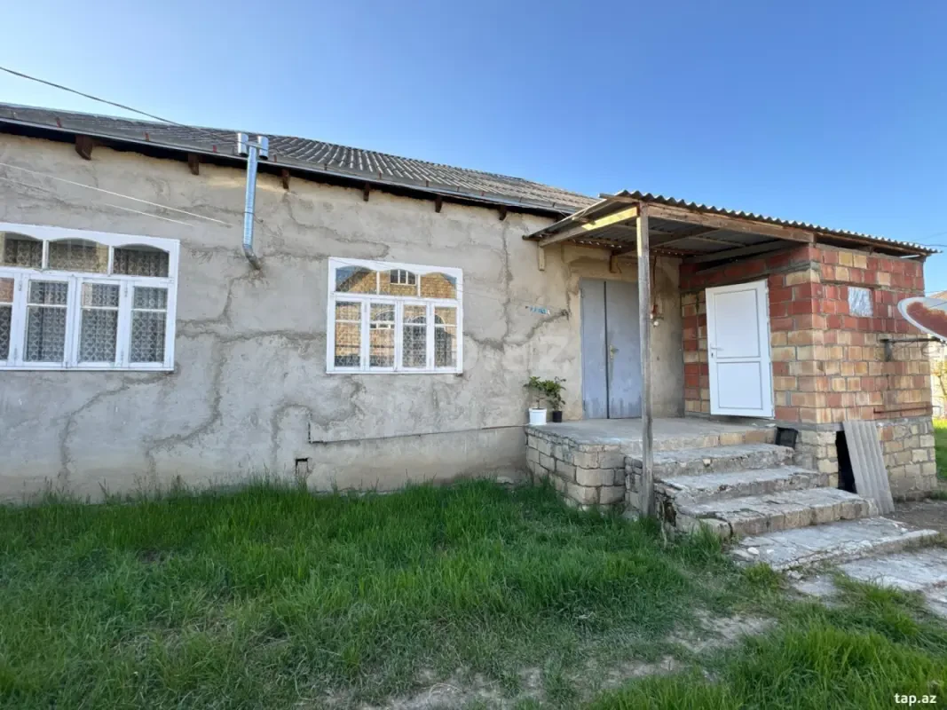 Satılır 3 otaqlı həyət evi 80 m²