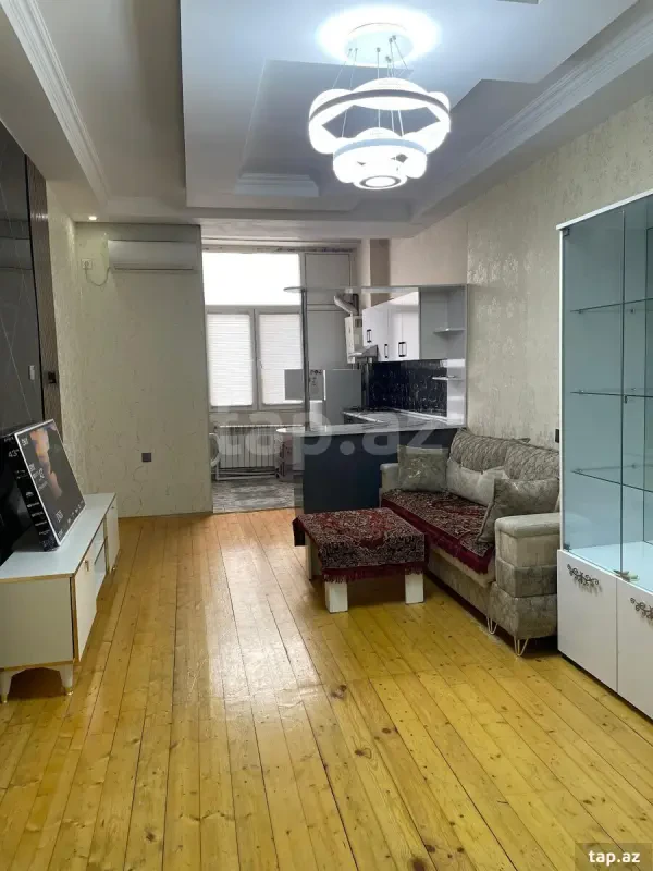 Kirayə verilir 3 otaqlı yeni tikili 72 m²