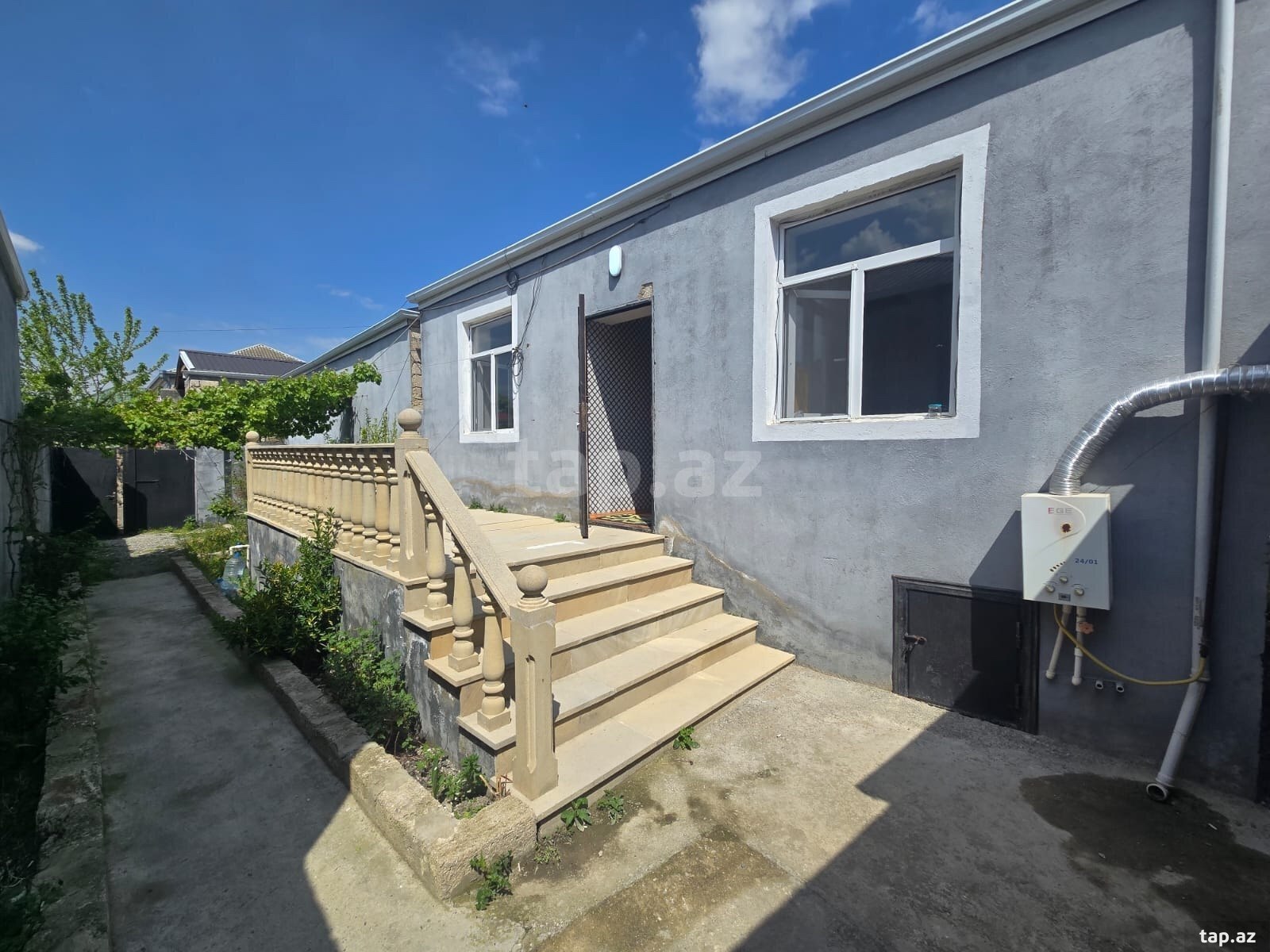 Satılır 3 otaqlı həyət evi 100 m²