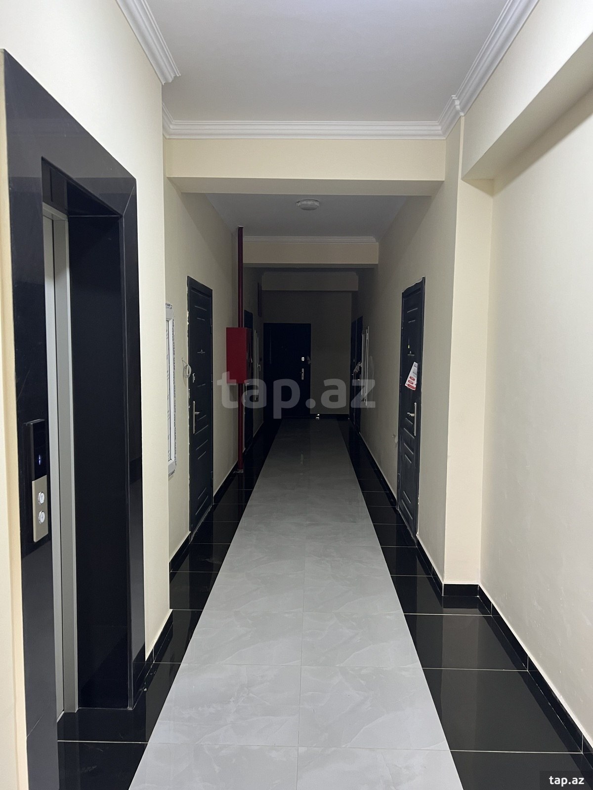 Kirayə verilir 2 otaqlı yeni tikili 105 m²