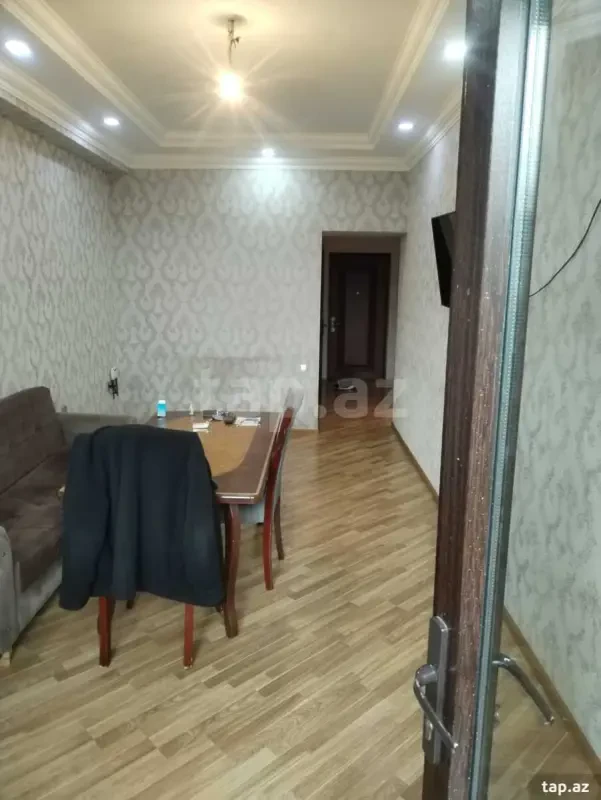 Kirayə verilir 3 otaqlı yeni tikili 80 m²