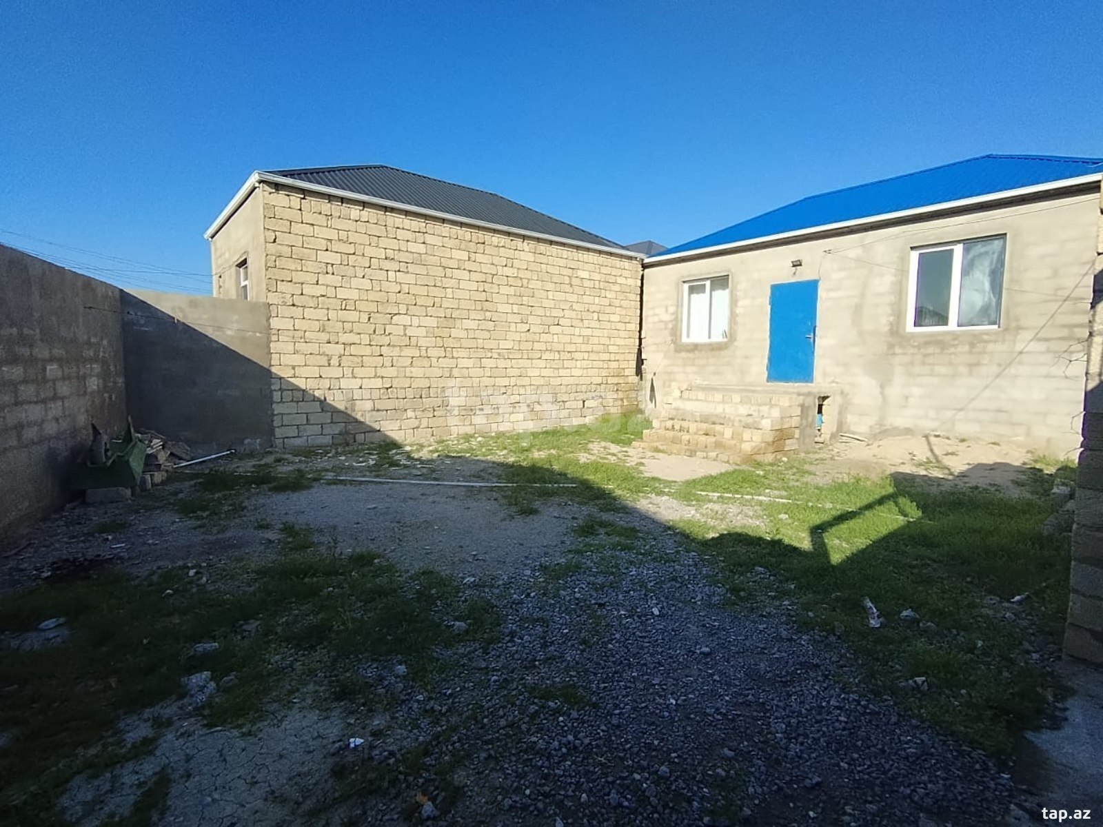 Satılır 3 otaqlı həyət evi 100 m²