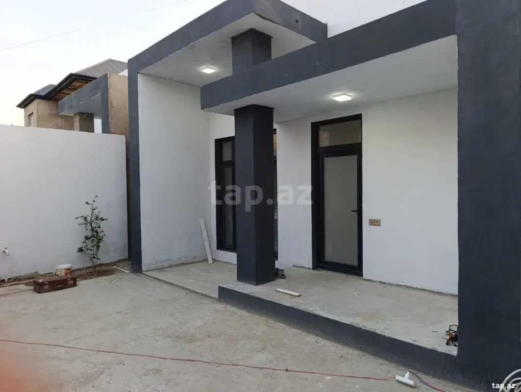 Satılır 4 otaqlı həyət evi 65 m²