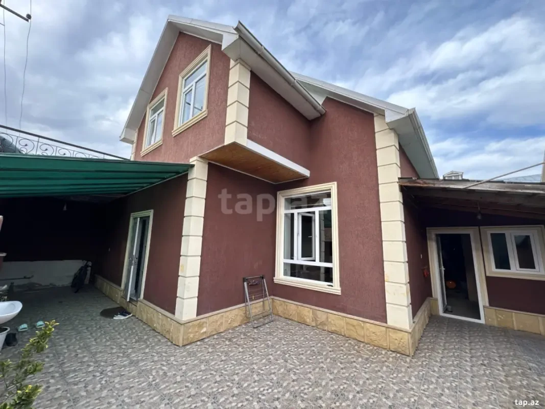 Satılır 3 otaqlı həyət evi 140 m²