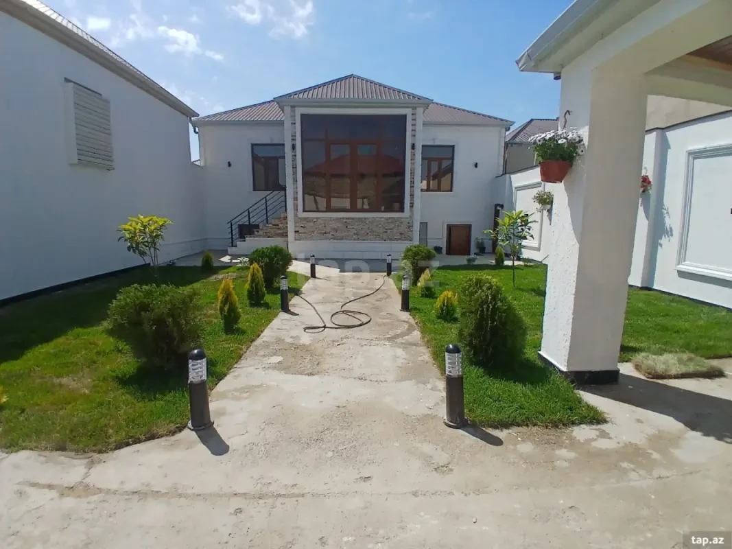 Satılır 4 otaqlı həyət evi 140 m²