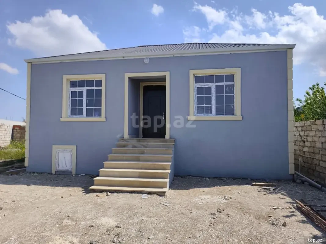 Satılır 3 otaqlı həyət evi 100 m²