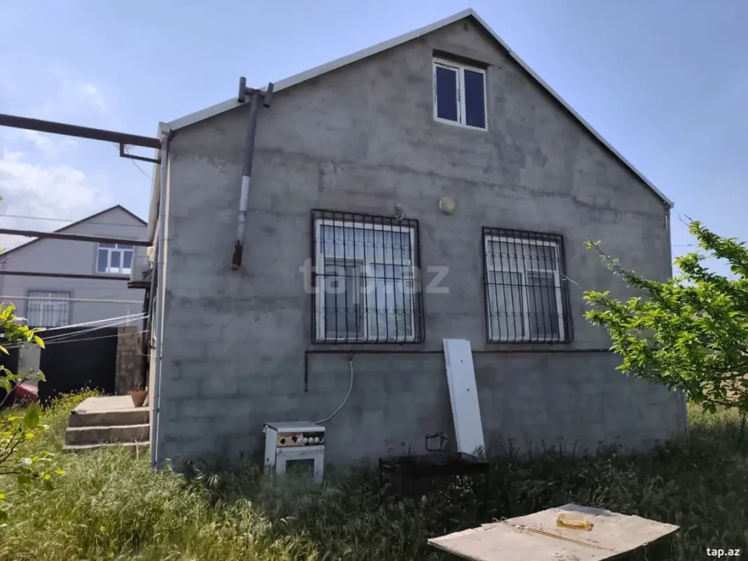 Satılır 3 otaqlı həyət evi 100 m²