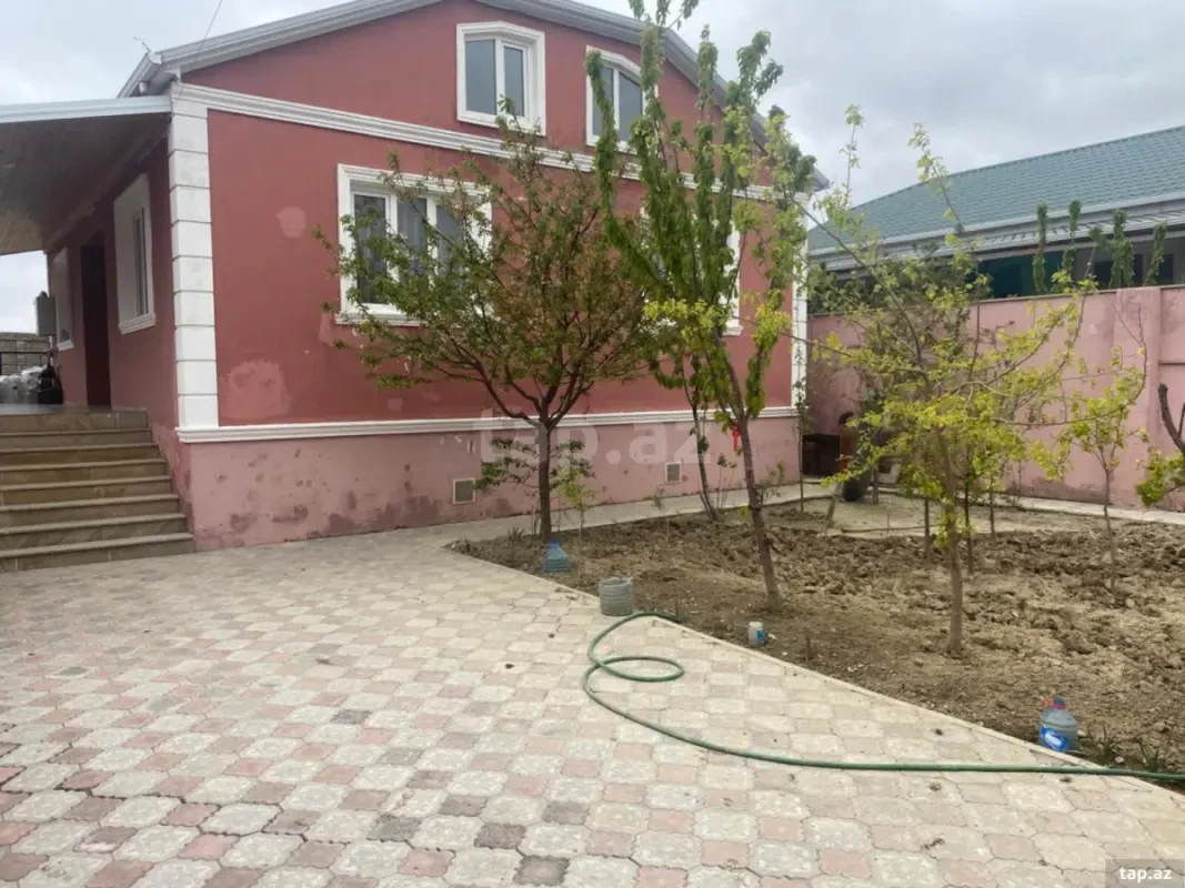Satılır 3 otaqlı həyət evi 74 m²