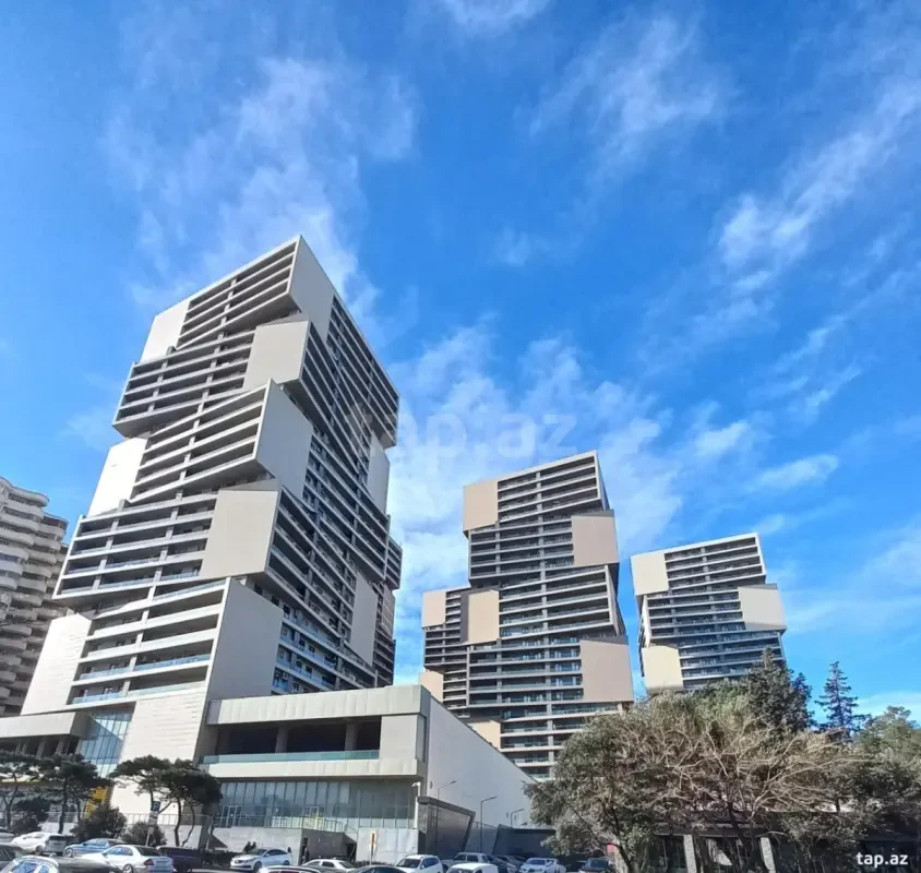 Satılır 5 otaqlı yeni tikili 252 m²
