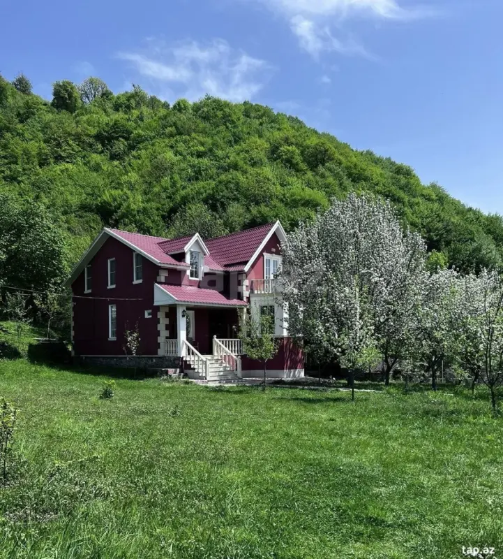 Kirayə verilir 4 otaqlı həyət evi 155 m²