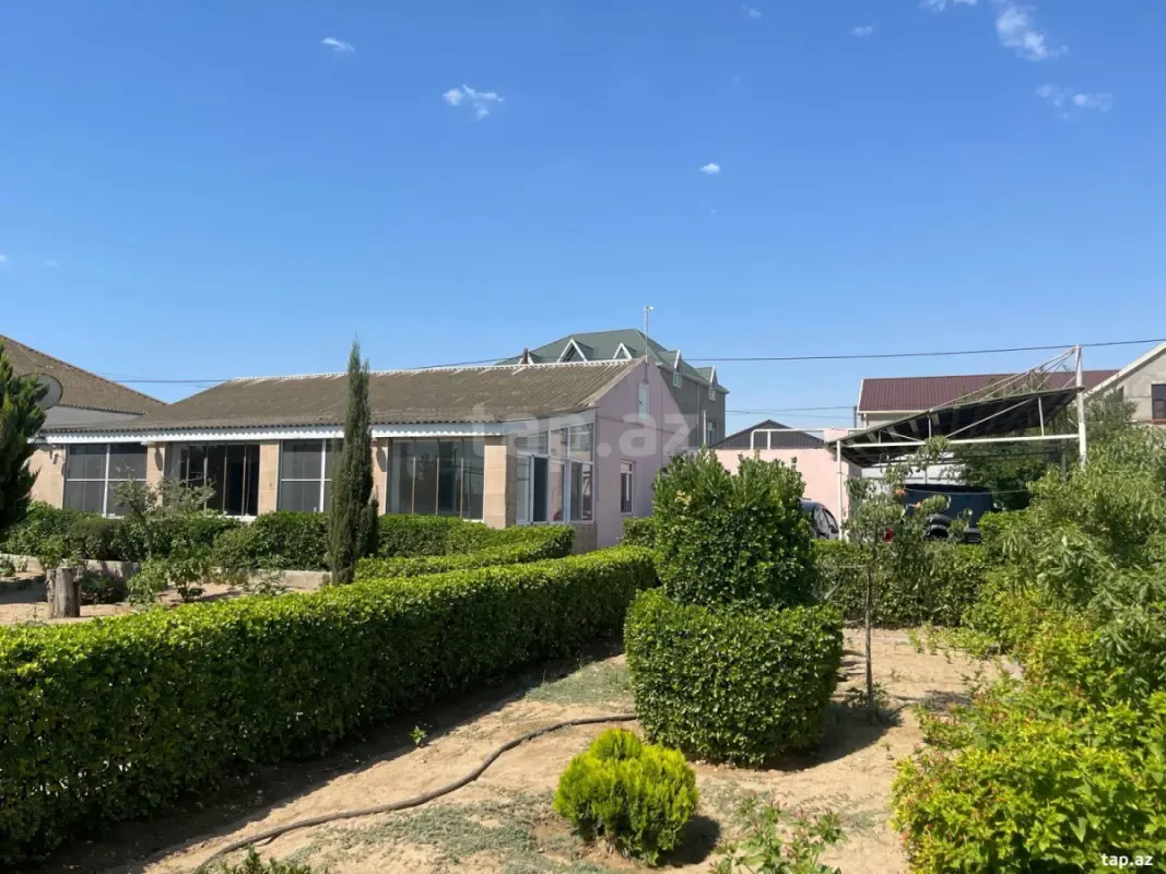 Satılır 3 otaqlı həyət evi 130 m²