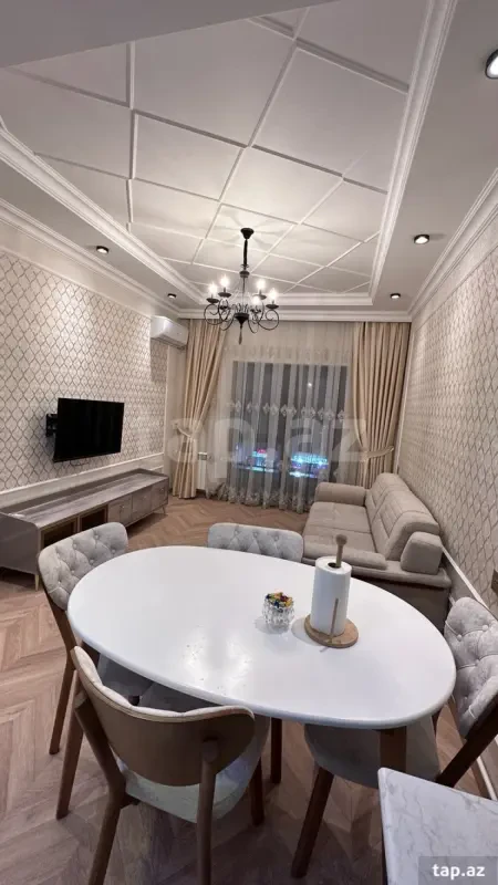 Kirayə verilir 2 otaqlı yeni tikili 70 m²