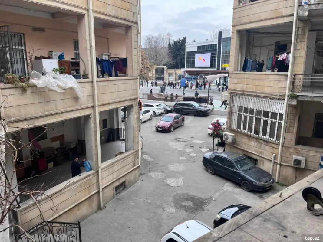 Satılır 2 otaqlı mənzil 56 m²