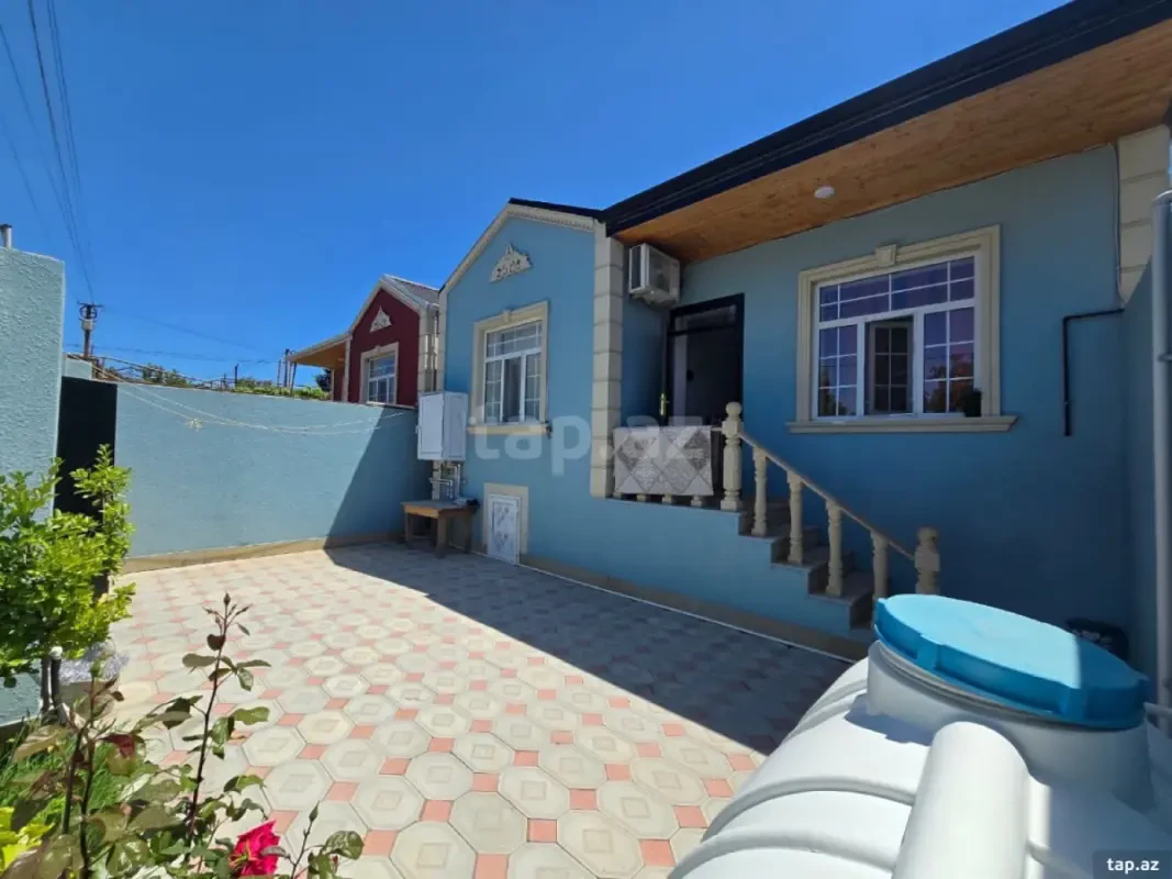 Satılır 3 otaqlı həyət evi 100 m²