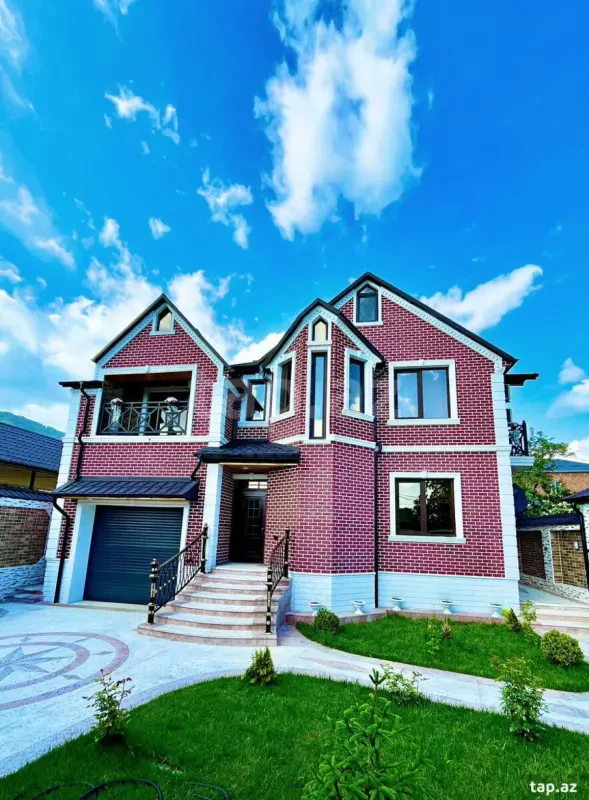 Satılır 4 otaqlı həyət evi 161 m²