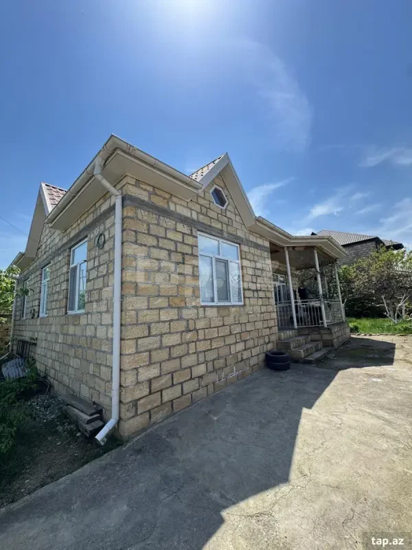 Satılır 3 otaqlı həyət evi 110 m²