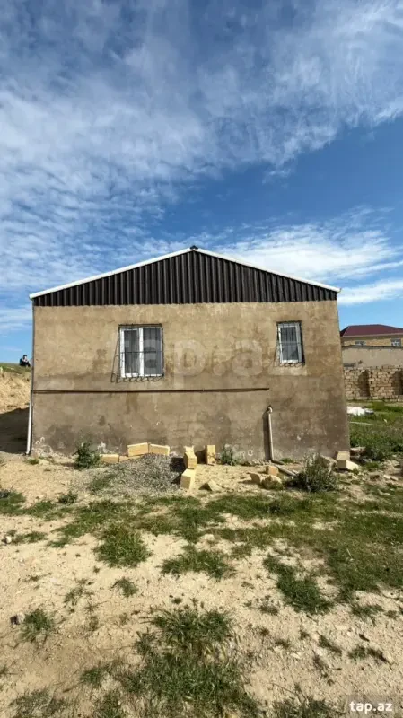 Satılır 5 otaqlı həyət evi 100 m²