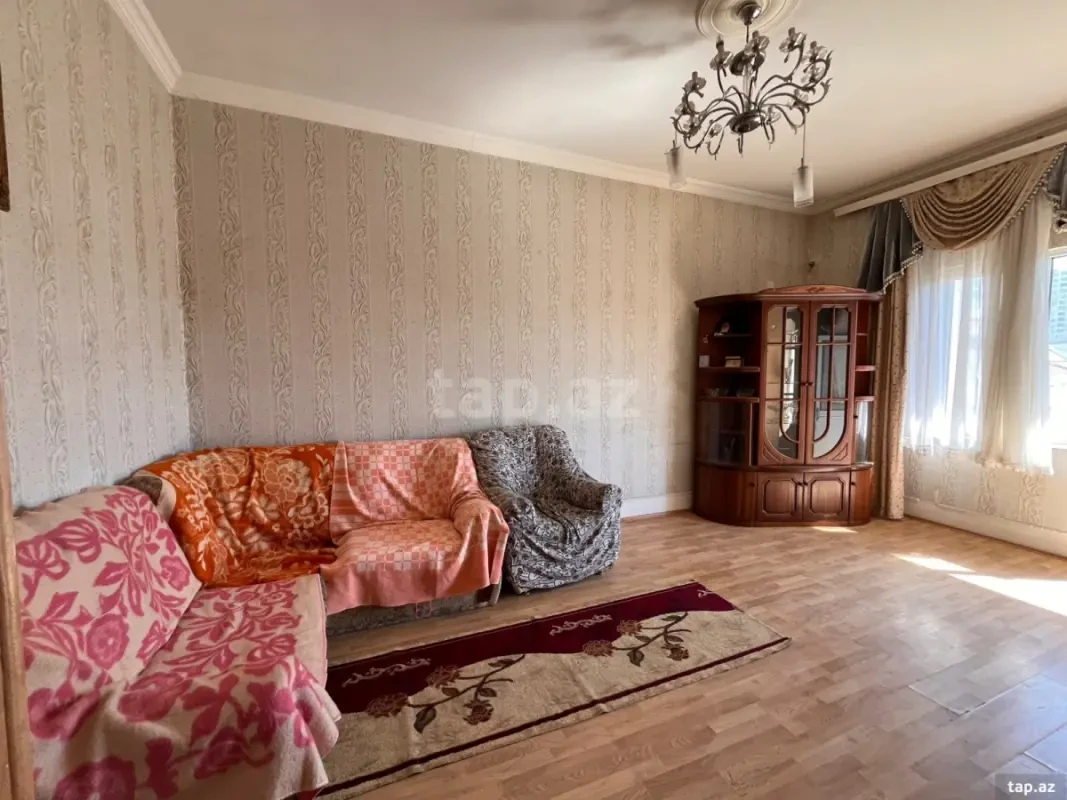 Satılır 2 otaqlı yeni tikili 100 m²
