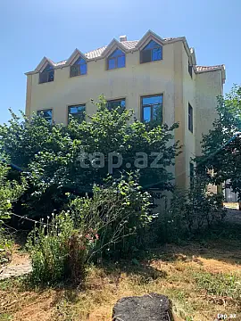 Satılır 9 otaqlı həyət evi 250 m² — Xaçmaz 9 otaq 250.00 m²