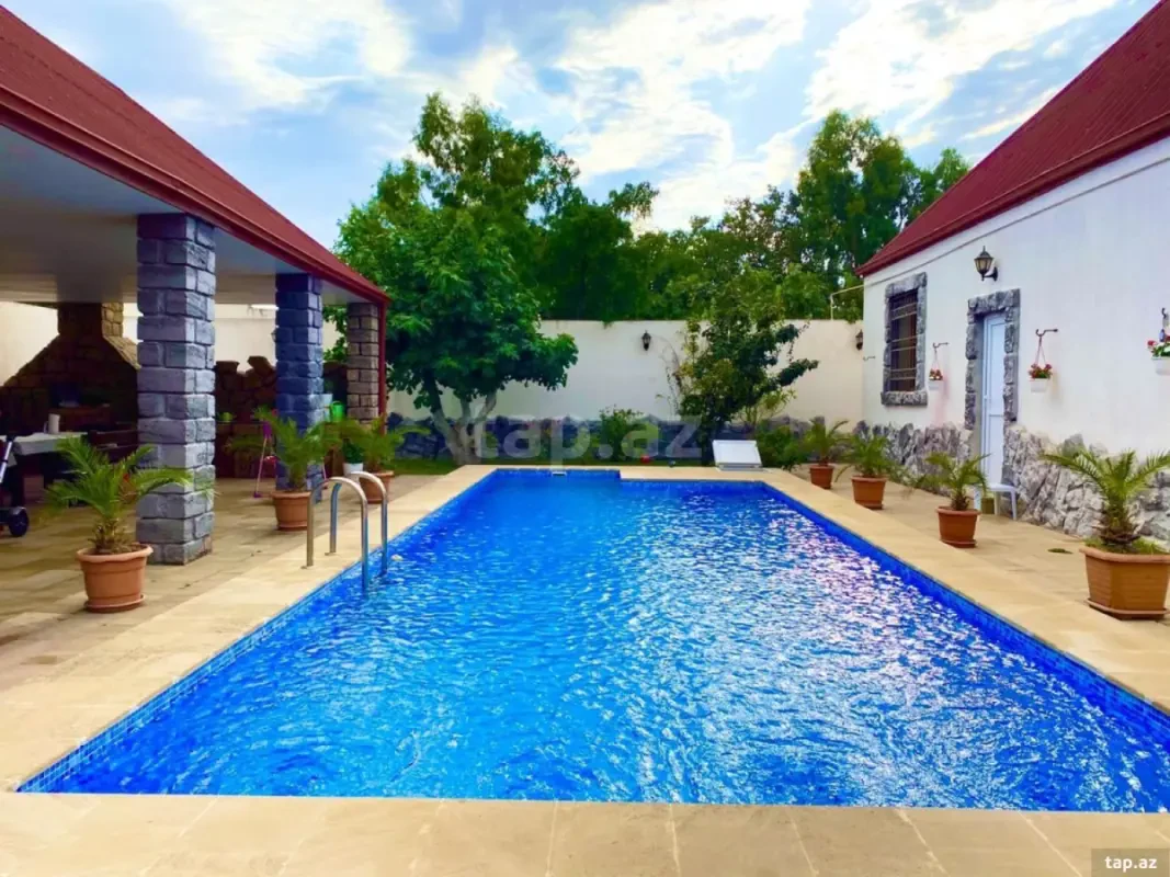 Kirayə verilir 3 otaqlı həyət evi 150 m²