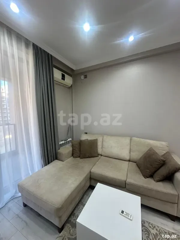 Kirayə verilir 2 otaqlı yeni tikili 60 m²