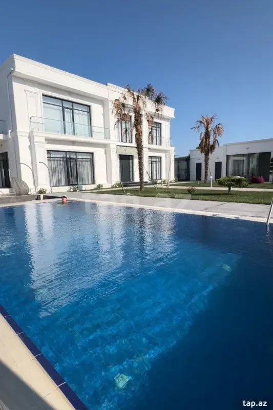 Kirayə verilir 6 otaqlı həyət evi 470 m²