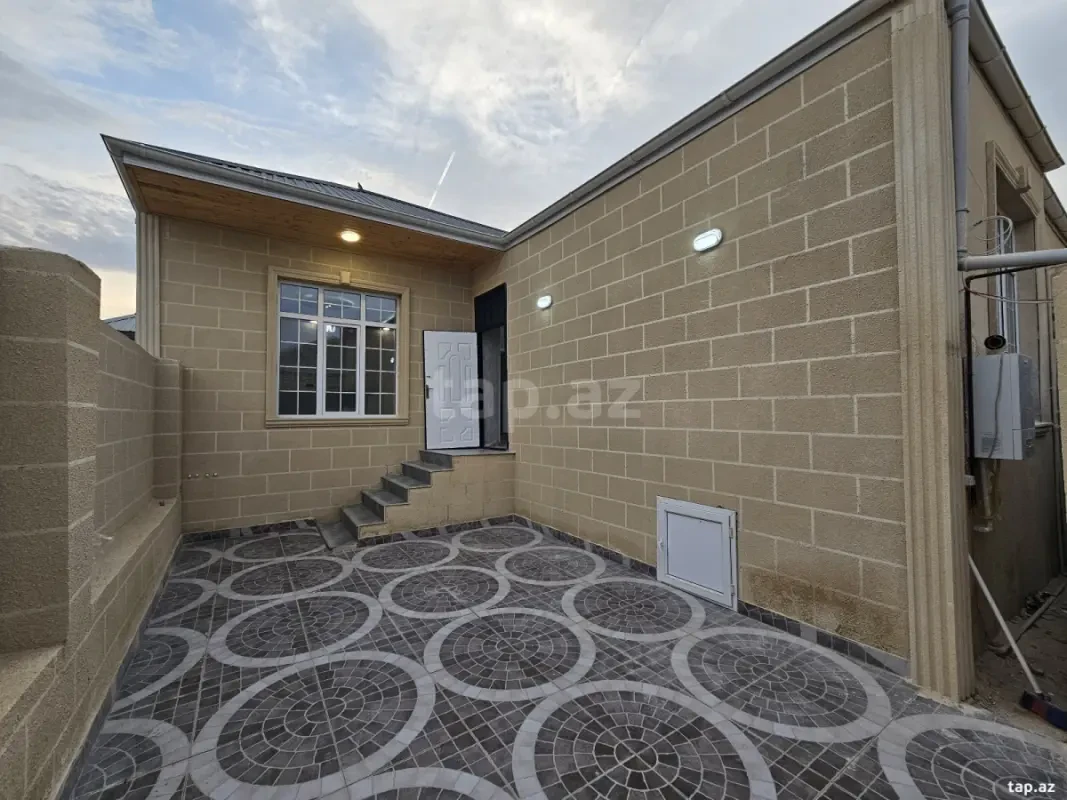 Satılır 4 otaqlı həyət evi 130 m²
