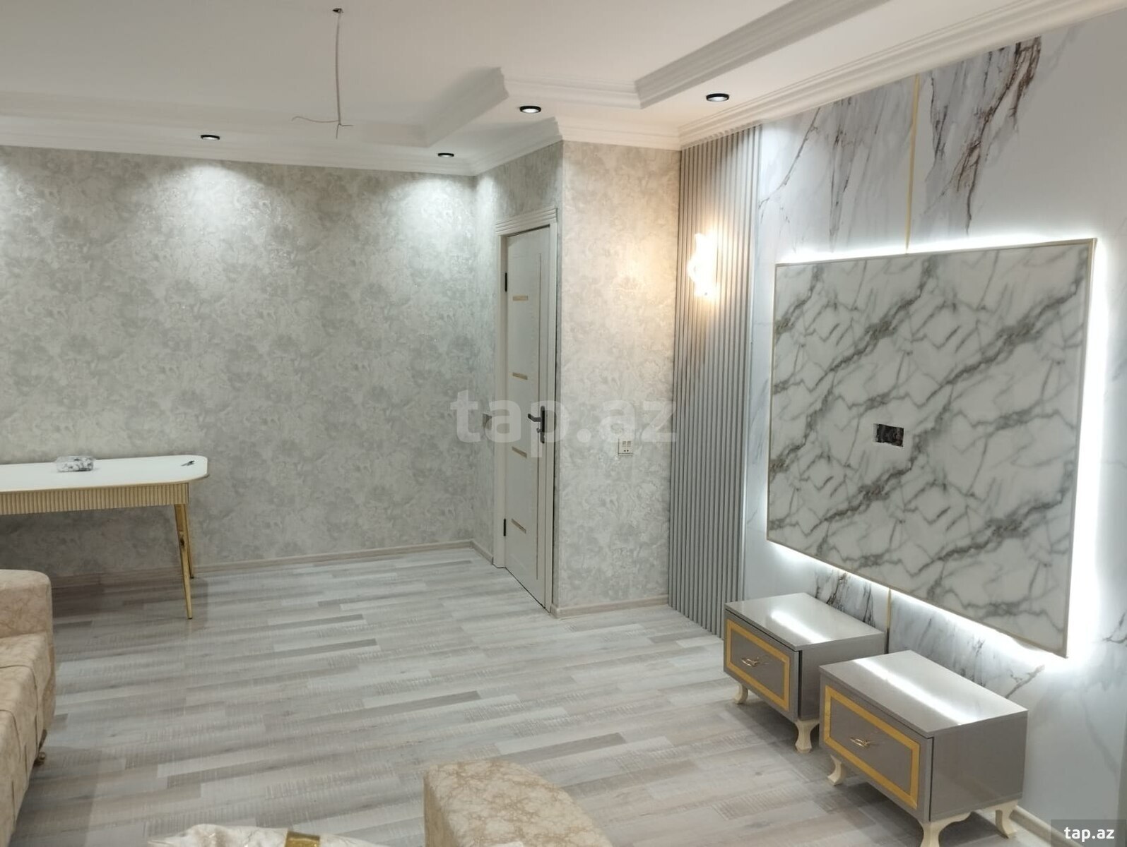 Kirayə verilir 2 otaqlı mənzil 45 m²