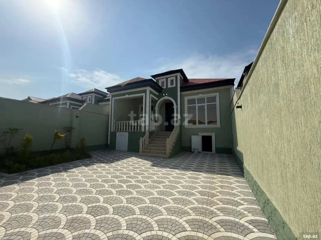 Satılır 4 otaqlı həyət evi 120 m²