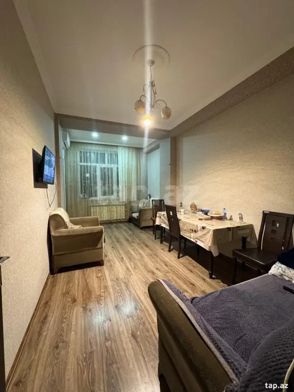 Satılır 2 otaqlı yeni tikili 60 m²