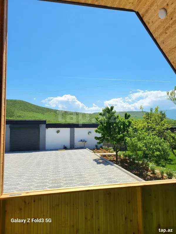 Kirayə verilir 4 otaqlı həyət evi 500 m²