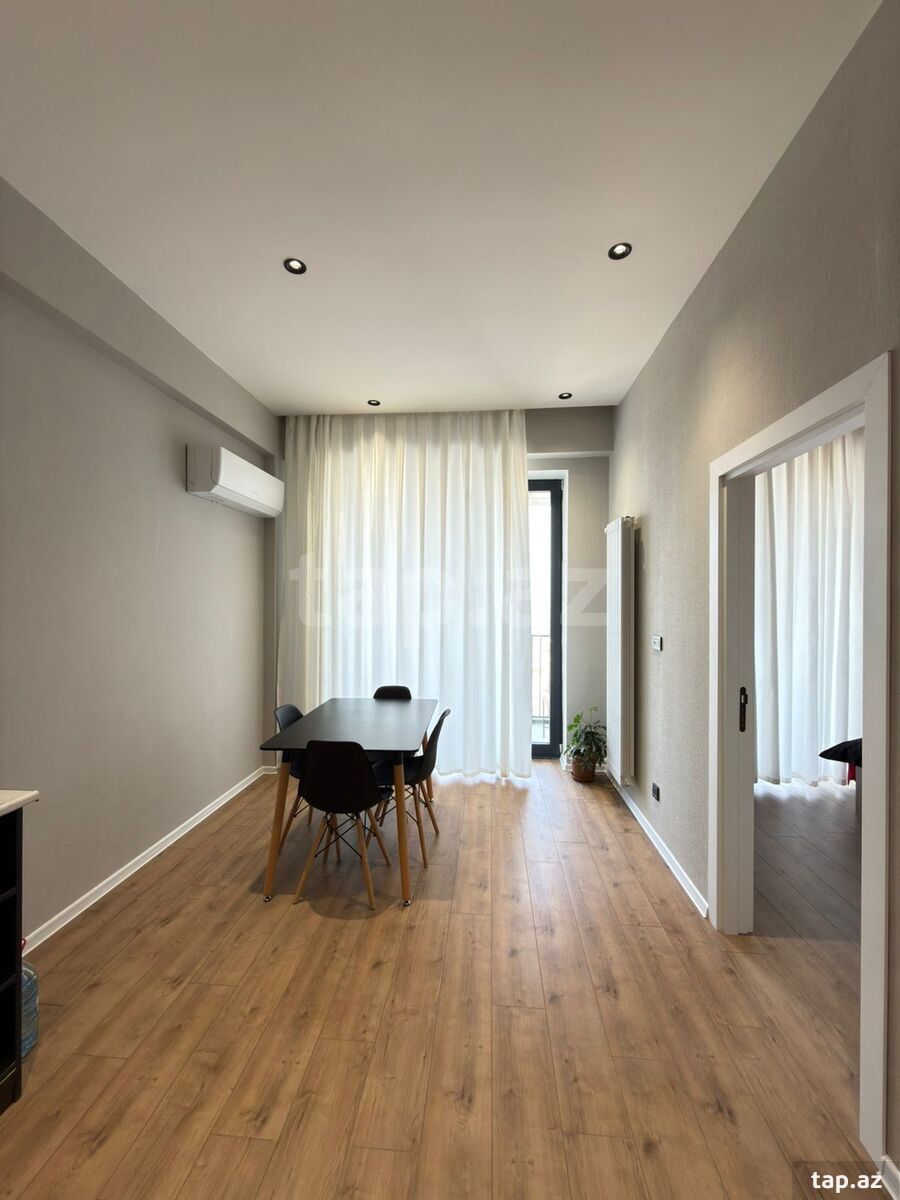 Kirayə verilir 2 otaqlı yeni tikili 71.5 m²