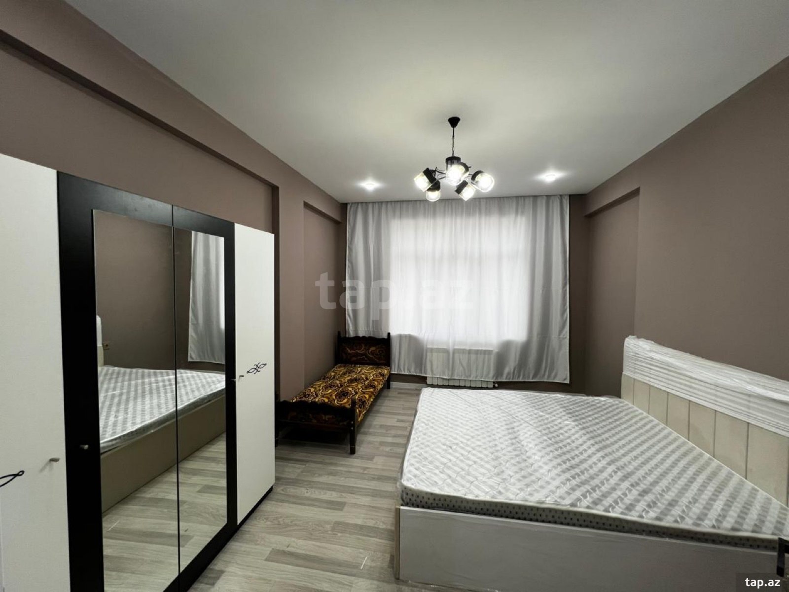 Kirayə verilir 2 otaqlı yeni tikili 70 m²