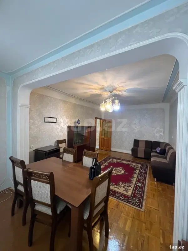 Satılır 2 otaqlı mənzil 68 m²