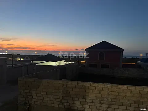 Kirayə verilir 4 otaqlı həyət evi 100 m² — Bakı 4 otaq 100.00 m²
