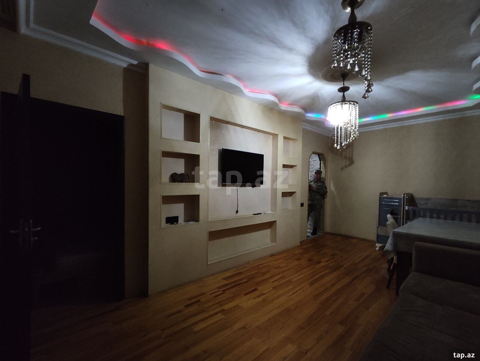Kirayə verilir 2 otaqlı yeni tikili 52 m²