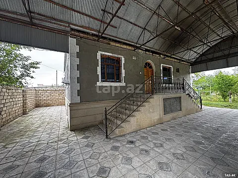 Kirayə verilir 4 otaqlı həyət evi 120 m² — Ağdam 4 otaq 120.00 m²