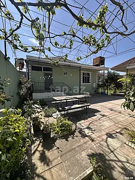 Kirayə verilir 4 otaqlı həyət evi 150 m² — Bakı, Buzovna 4 otaq 150.00 m²