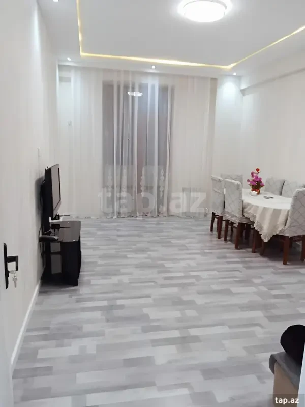 Kirayə verilir 3 otaqlı yeni tikili 95 m²