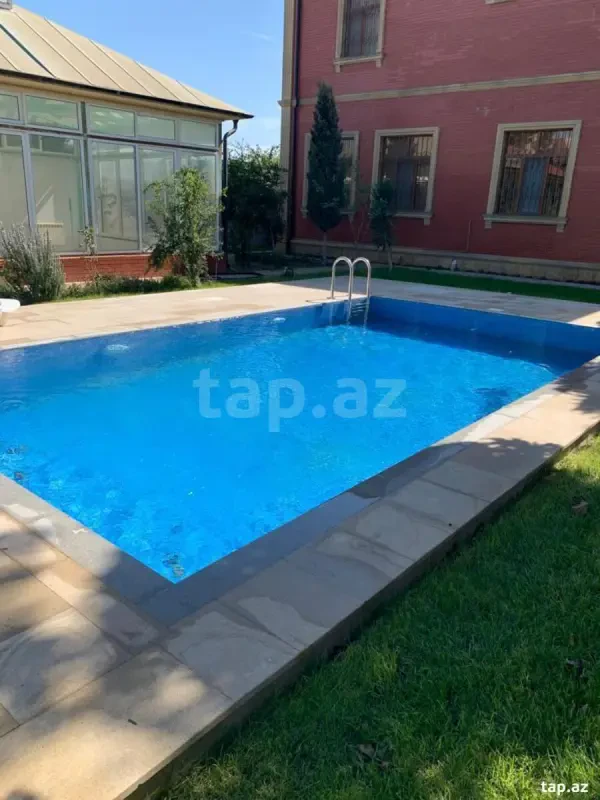 Kirayə verilir 4 otaqlı həyət evi 240 m²