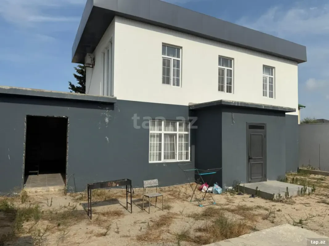Satılır 5 otaqlı həyət evi 220 m²