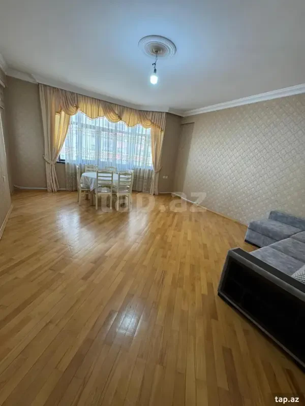 Kirayə verilir 3 otaqlı yeni tikili 120 m²