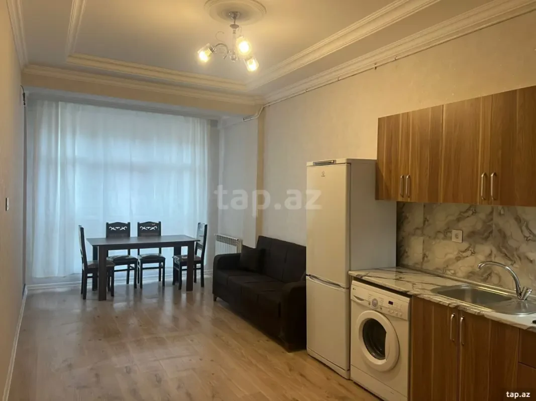 Kirayə verilir 2 otaqlı yeni tikili 70 m²