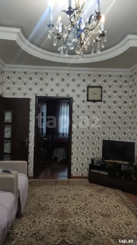 Kirayə verilir 2 otaqlı mənzil 65 m²