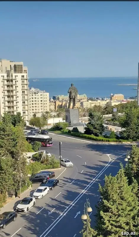 Satılır 2 otaqlı yeni tikili 110 m²