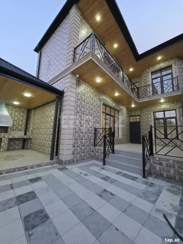 Satılır 7 otaqlı həyət evi 175 m²