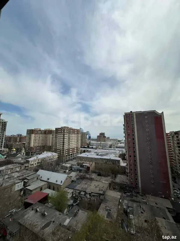 Kirayə verilir 3 otaqlı yeni tikili 130 m²