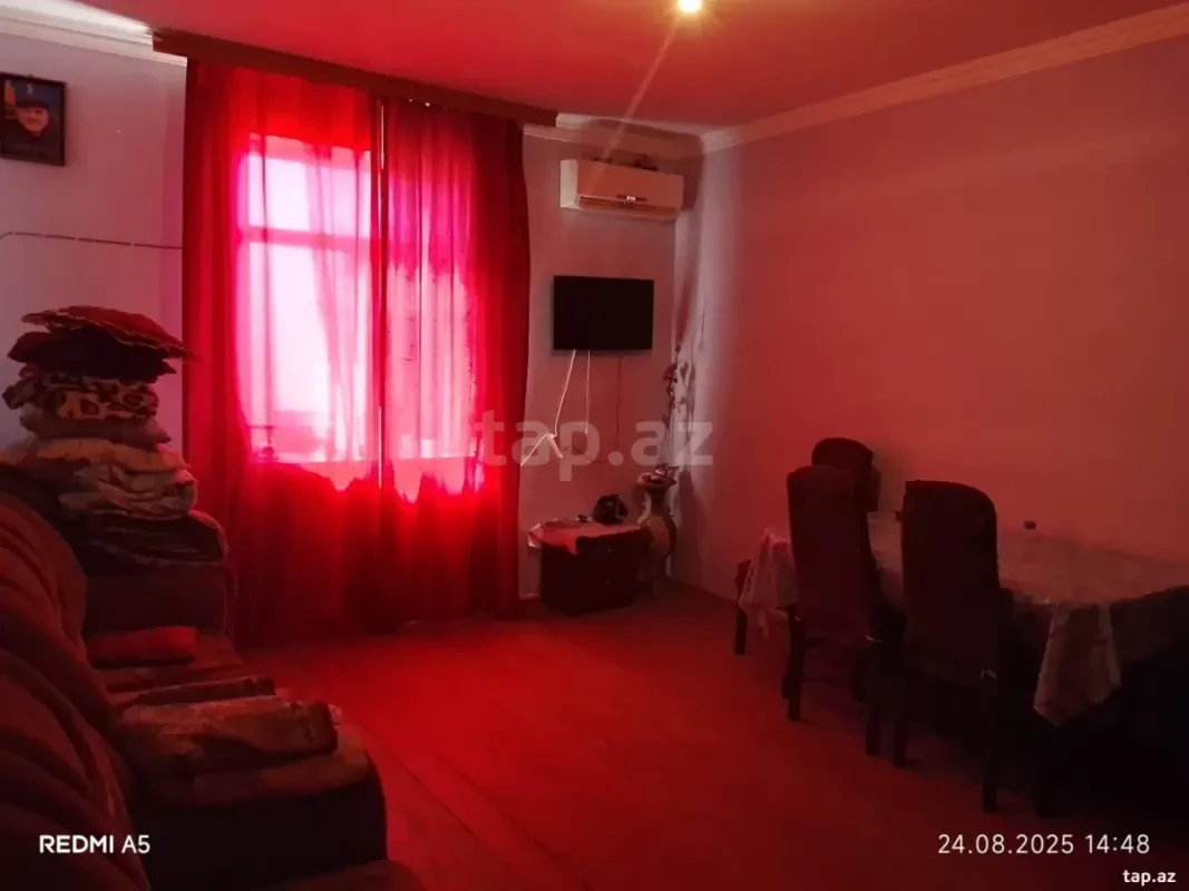Satılır 4 otaqlı həyət evi 4000 m²